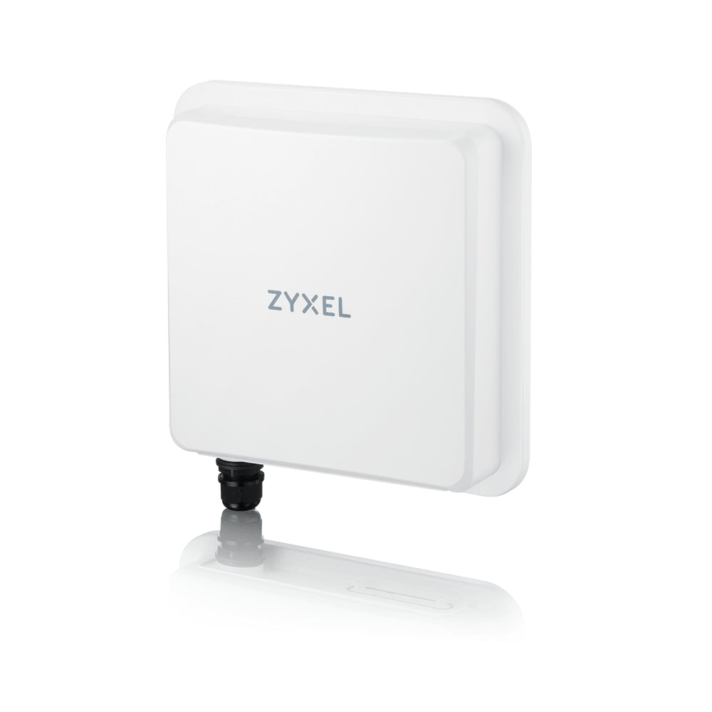Zyxel Nebula FWA710 5G Outdoor PoE Router med 1 års Nebula Pro Licens