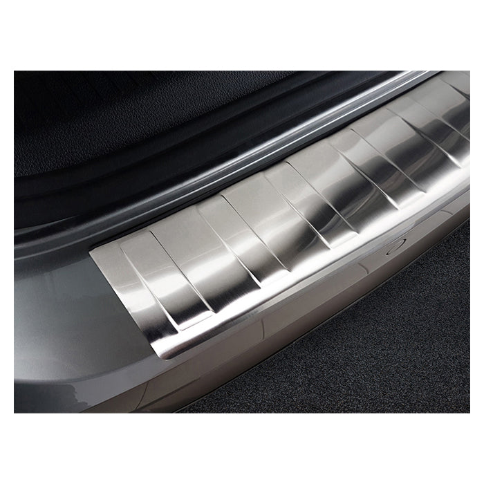 Læssekantbeskytter VW Golf VII Variant 2017-2019 i poleret rustfrit stål - avisa