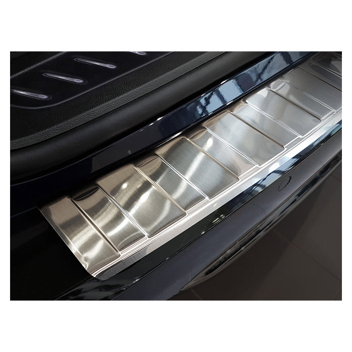 Læssekantbeskytter til BMW 5 G31 Touring 2017-2020 i poleret rustfrit stål - avisa