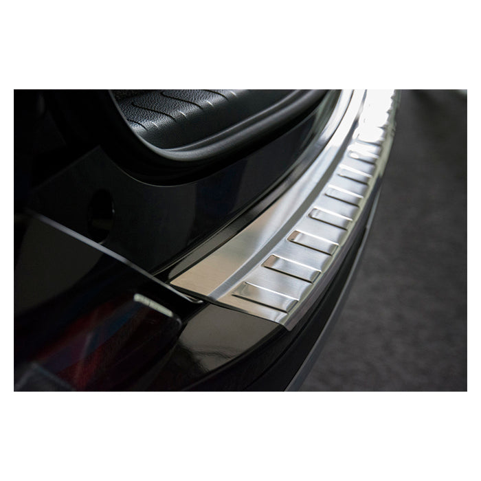 Læssekantbeskytter Toyota RAV4 IV (02.2016-2018) i poleret rustfrit stål - avisa