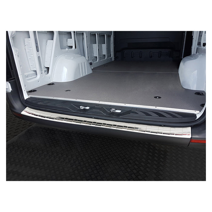 Læssekantbeskytter Mercedes Sprinter III 2018- i poleret rustfrit stål - Avisa