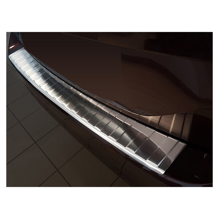 Læssekantbeskytter VW Passat B8 Variant 2014-2023 i poleret rustfrit stål - Avisa