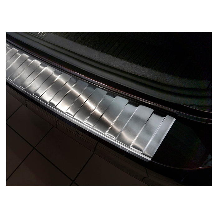 Læssekantbeskytter VW Passat B8 Variant 2014-2023 i poleret rustfrit stål - Avisa