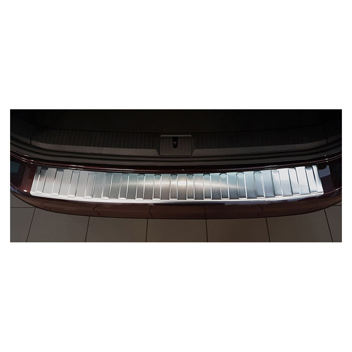 Læssekantbeskytter VW Passat B8 Variant 2014-2023 i poleret rustfrit stål - Avisa