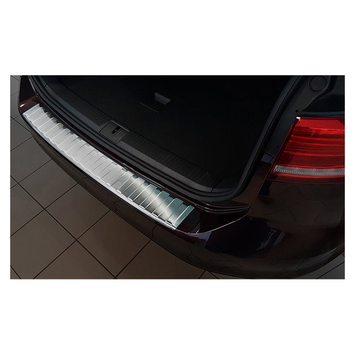 Læssekantbeskytter VW Passat B8 Variant 2014-2023 i poleret rustfrit stål - Avisa