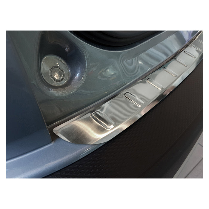 Læssekantbeskytter Ford Kuga III 2019-2024 i rustfrit stål - Avisa