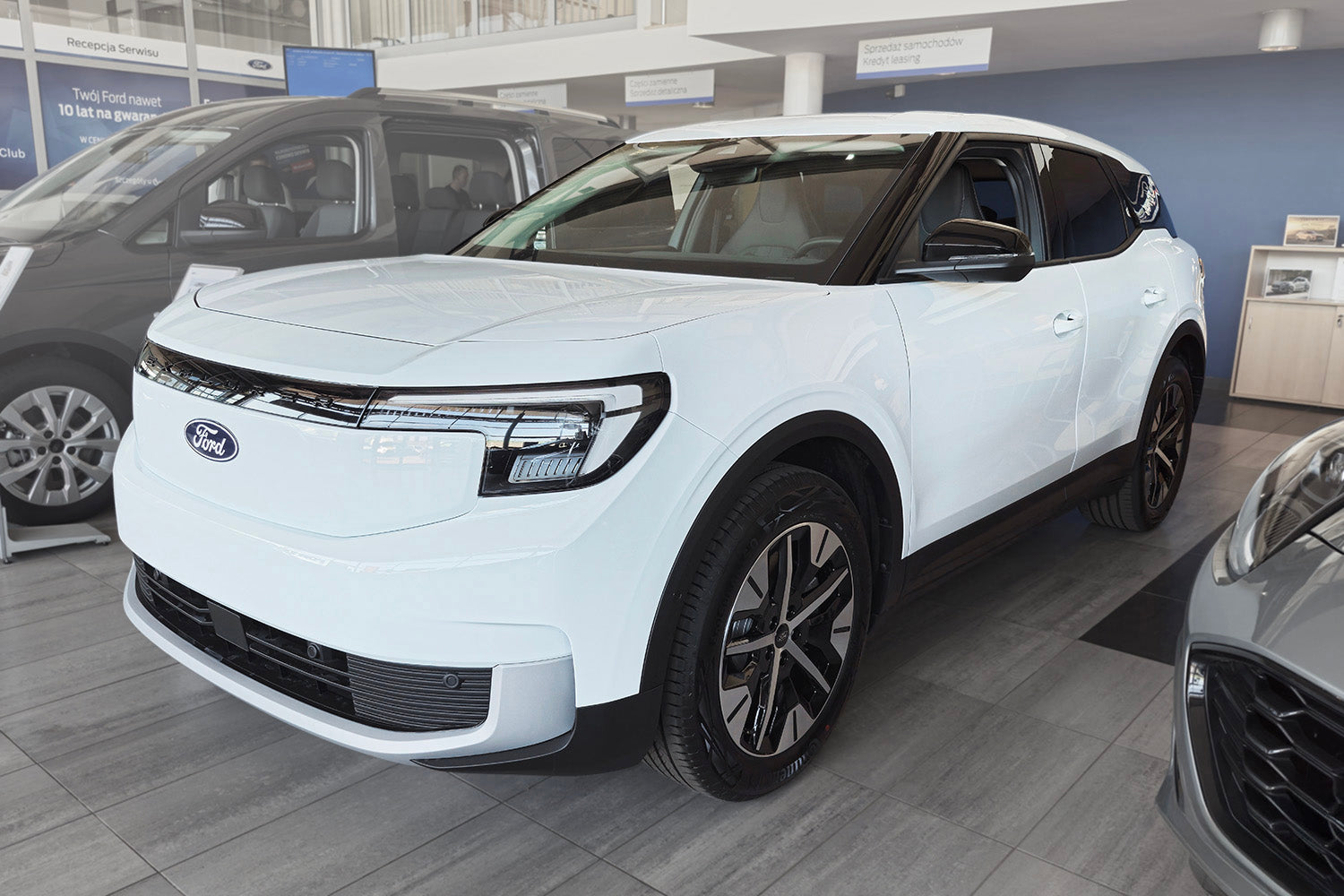 Læssekantbeskytter Ford Explorer EV 2024 i poleret stål - Avisa