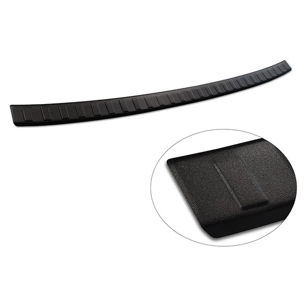 Læssekantbeskytter VW Golf VIII Hatchback 2019- - matsort, formstøbt pasform, Avisa