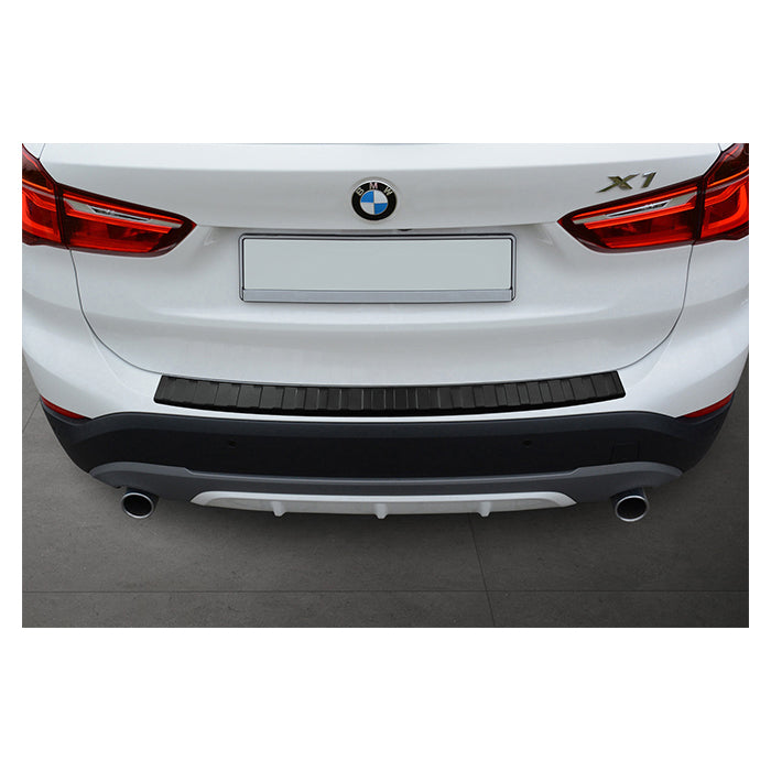 Læssekantbeskytter BMW X1 F48 2015-2022 matsort, formstøbt og færdigmonteret - avisa