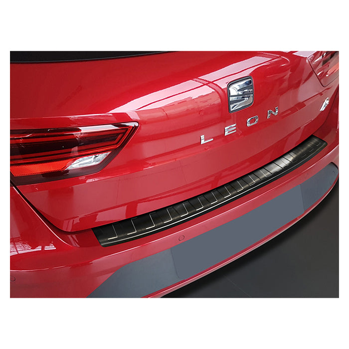 Læssekantbeskytter Seat Leon St.car 2013-2020 i sort rustfrit stål - avisa