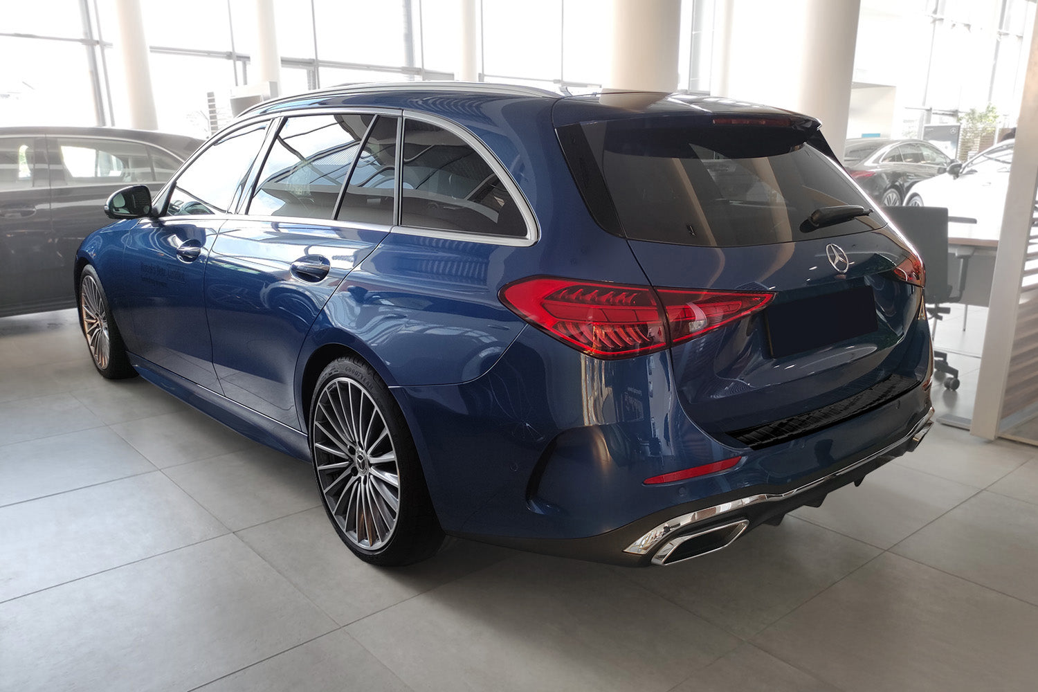 Læssekantbeskytter sort til Mercedes C-Klasse S206 St.car 2021 AMG - Avisa