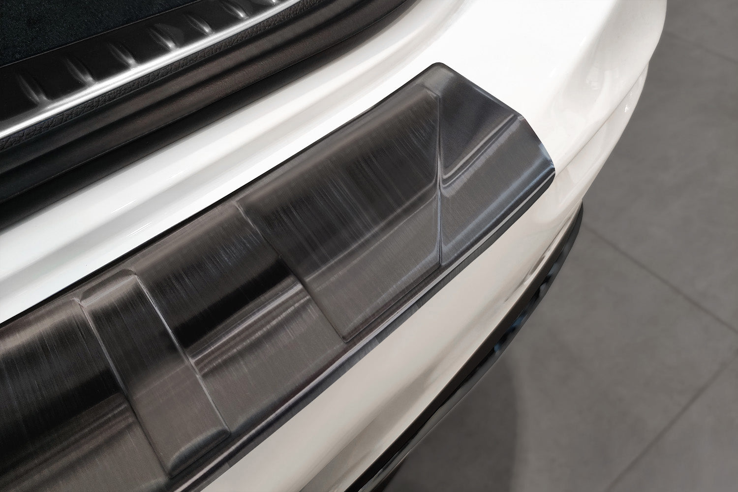 Læssekantbeskytter Mercedes C-Klasse S206 2021- Sort - Avisa