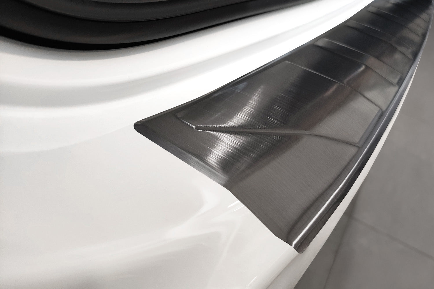 Læssekantbeskytter Mercedes C-Klasse S206 2021- Sort - Avisa