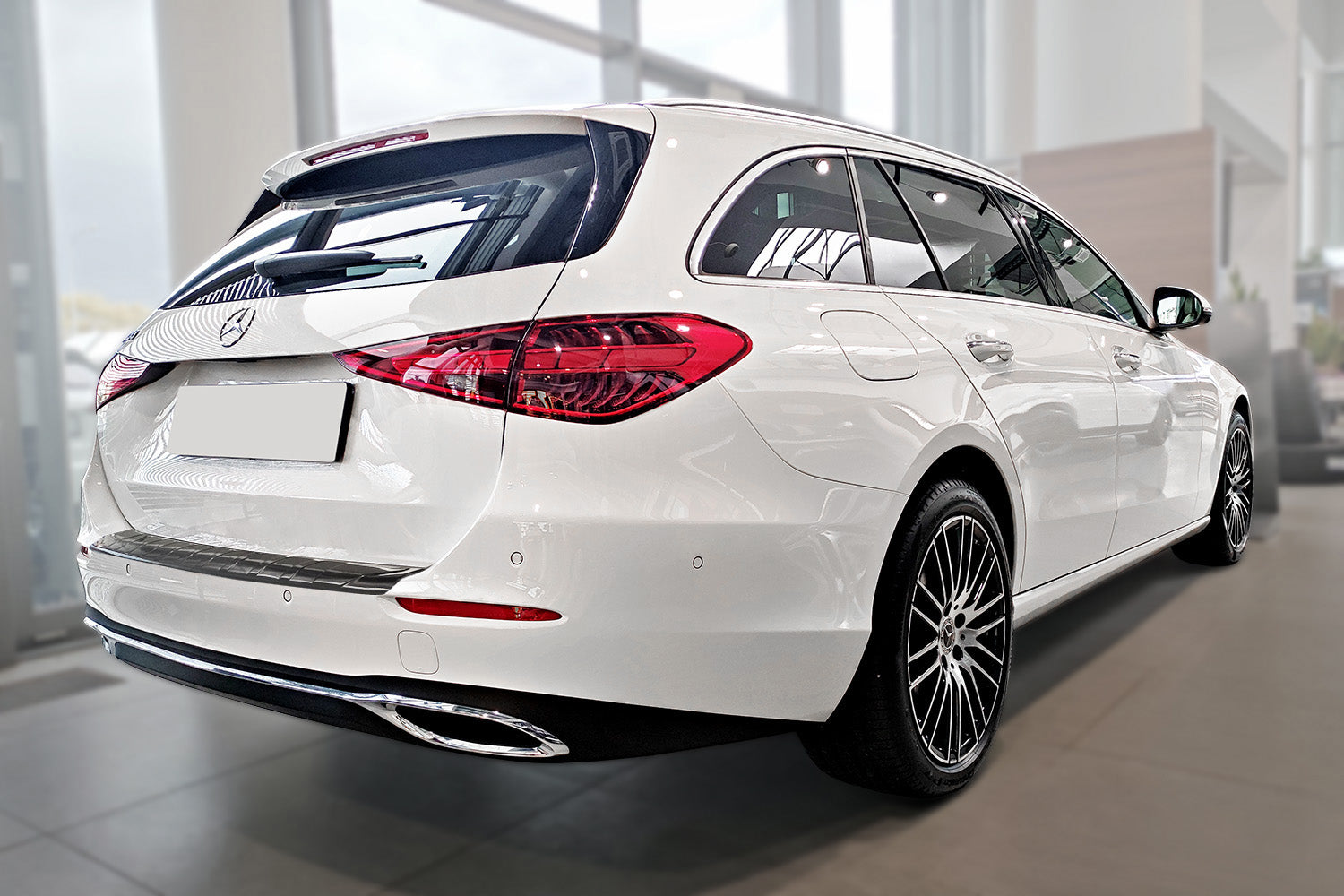 Læssekantbeskytter Mercedes C-Klasse S206 2021- Sort - Avisa