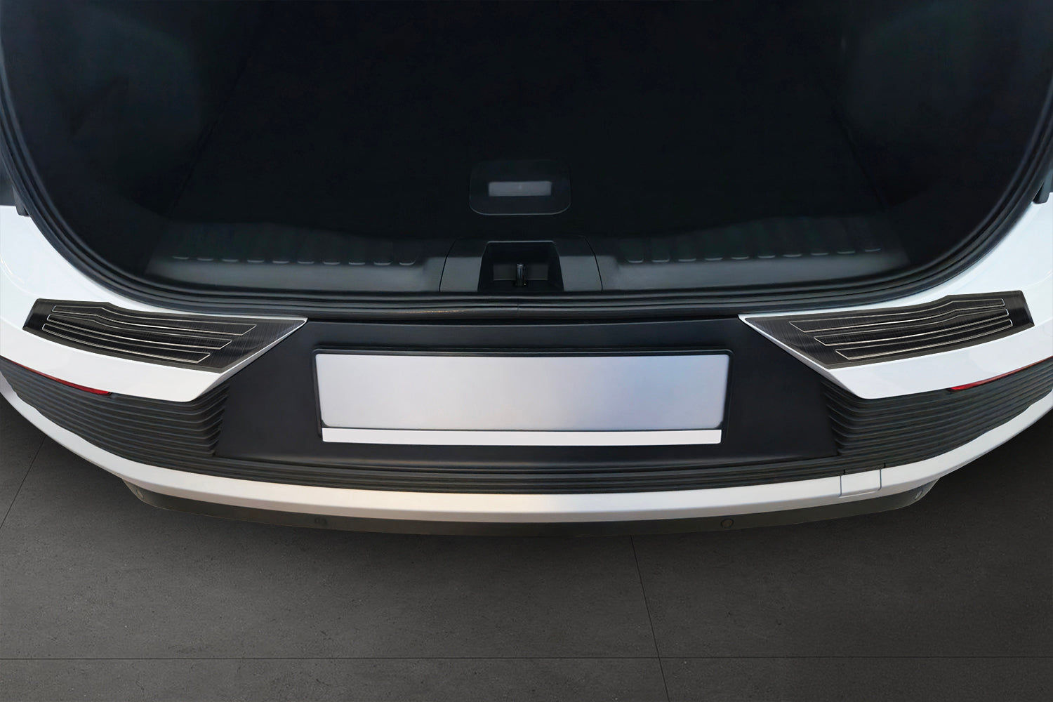 Læssekantbeskytter Ford Explorer EV 2024 - sort, rustfrit stål, nem montering, Avisa