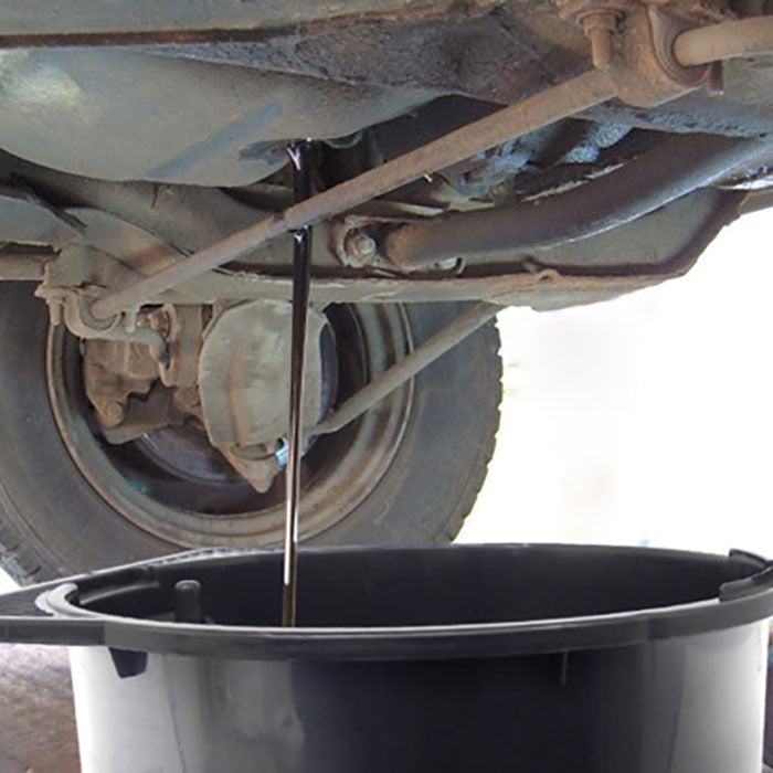 Spildoliefad 8 L, Ø37 cm med hældetud - Carpoint