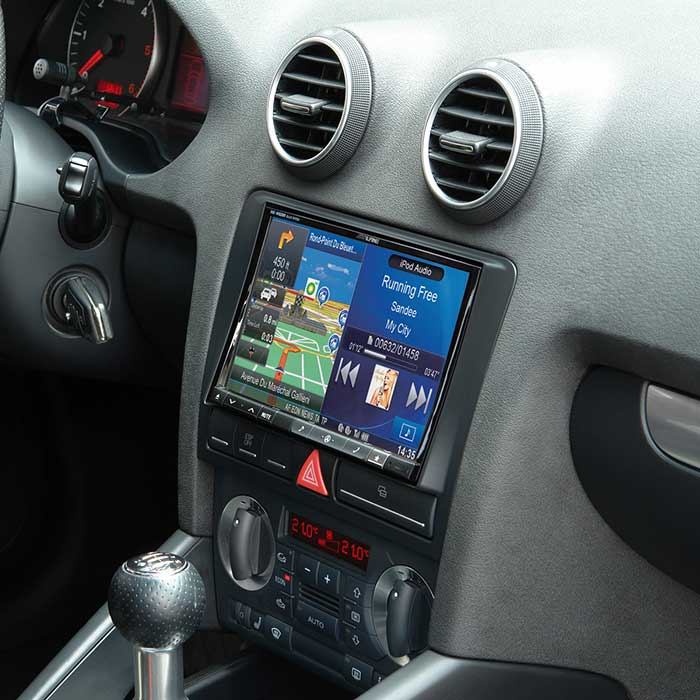 2-DIN 8 monteringskit til Audi A3 (2003 - 2008) med CAN-interface og ratstyring - Alpine