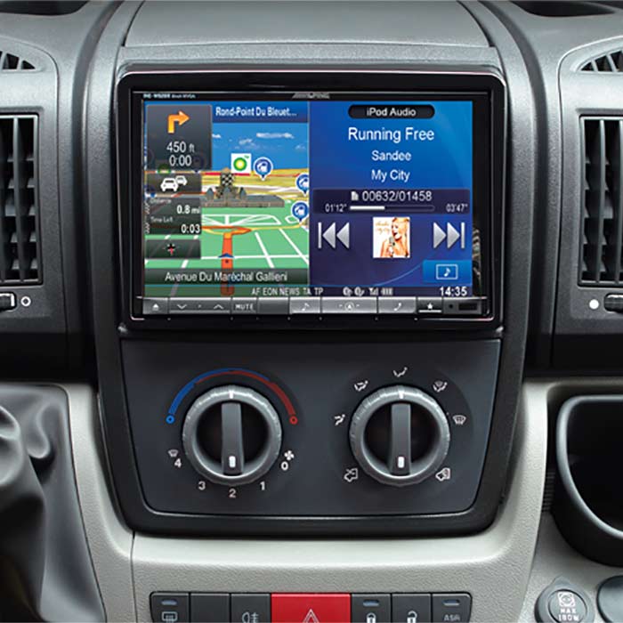 2-DIN 8 monteringskit til Fiat Ducato III 2006-> (passer også Jumper/Boxer) - Alpine