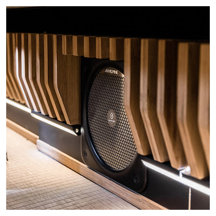 Kabinesubwoofer 8 160W RMS, kompakt forseglet kabinet til autocamper og campingvogn - Alpine