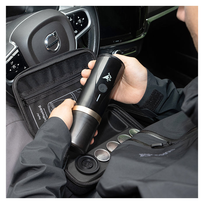 Transportabel espressomaskine til kapsel og formalet kaffe - Aqiila