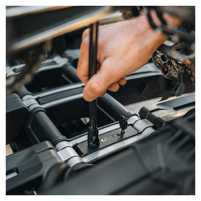 Cykelholder til 3 elcykler, foldbar til anhængertræk - Thule