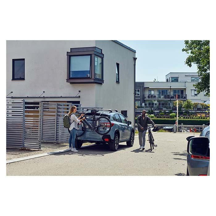 Hængende cykelholder til 3 cykler, no-sway, åben bagklap muligt - THULE