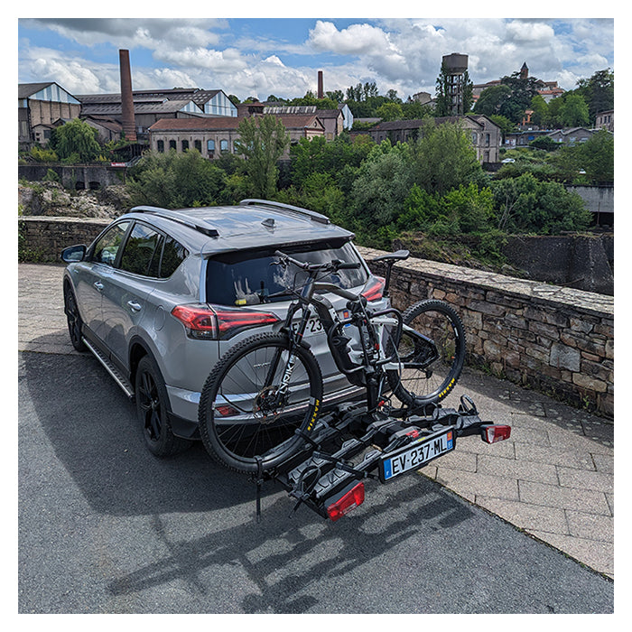 Cykelholder til 3 el-cykler - Scorpion Pro anhængertræk, robust montage, Buzzrack