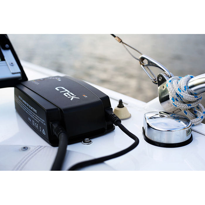 Marinelader 25A 12V til bly og LiFePO4 - CTEK