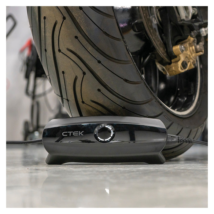 Batterioplader adaptiv til alle batterityper med APTO - CTEK