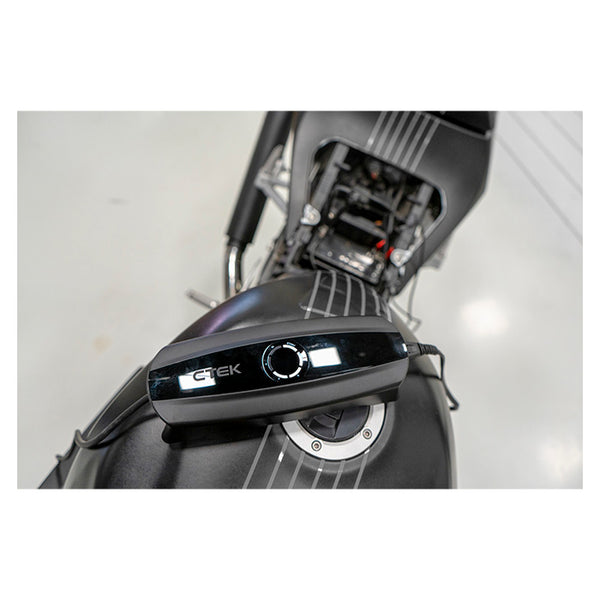 Batterioplader adaptiv til alle batterityper med APTO - CTEK