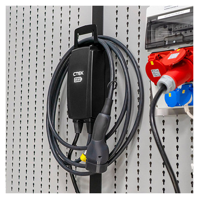 Elbillader Type 2 11 kW, 1,5 m kabel, vægbeslag - CTEK