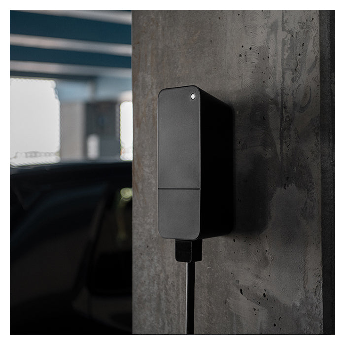 Amina S Ladeboks 11kW/20A 3-faset 6 Meter