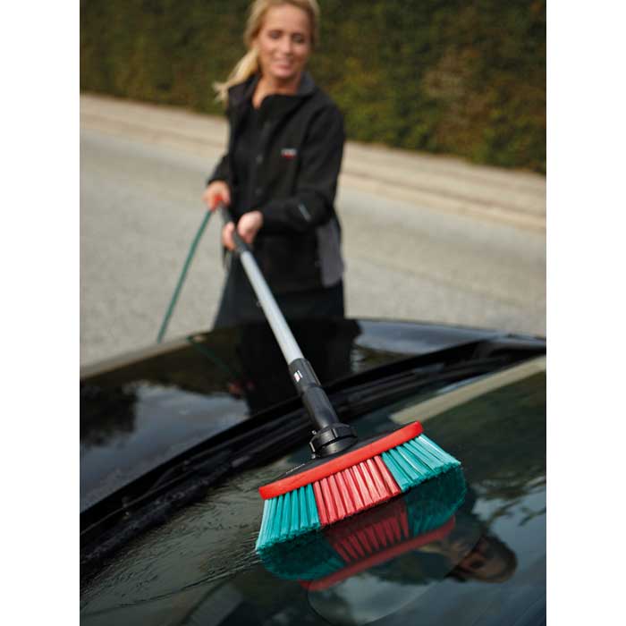 Vaskebørste teleskopskaft 100 - 160 cm, drejeled og vandgennemløb - Vikan