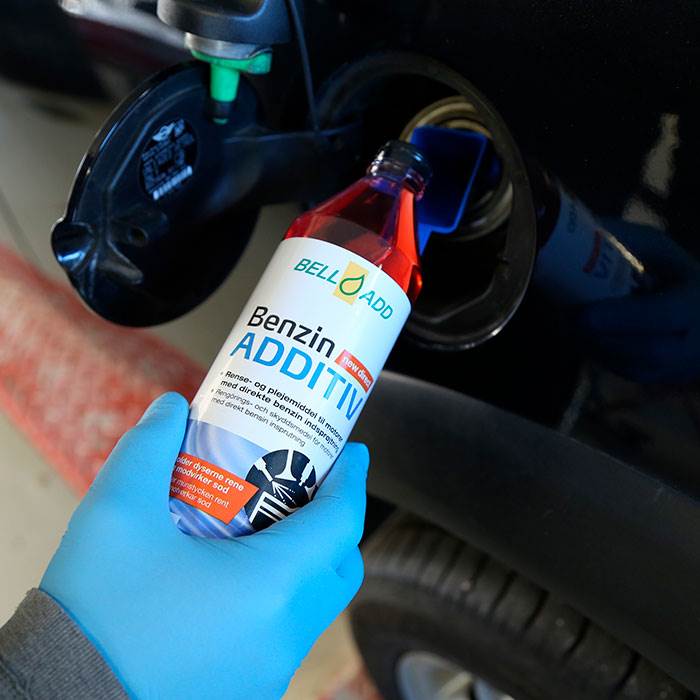 Tragt til benzinadditiv, blå 17 cm - Bell Add