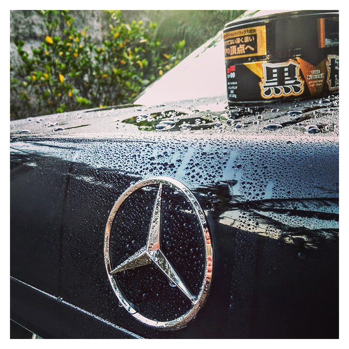 Bilvoks til mørke biler - Extreme Gloss Black Hard Wax 200 g, Soft99