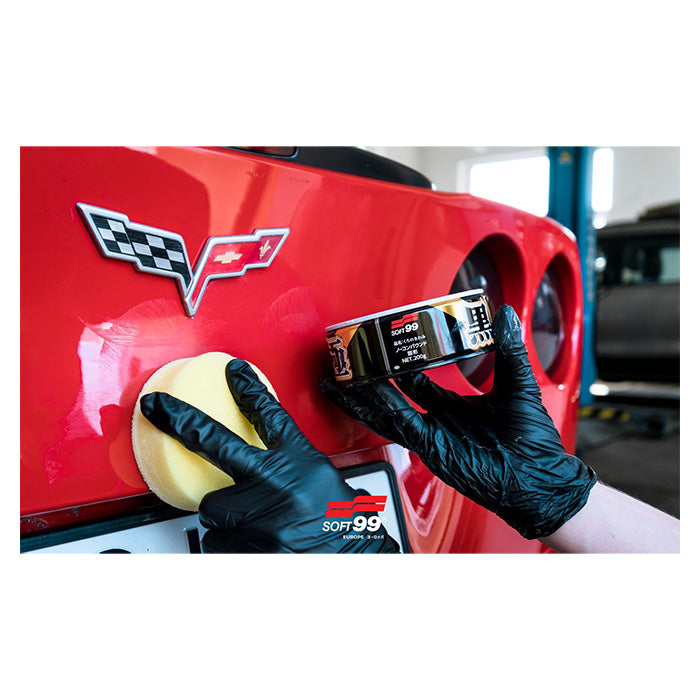 Bilvoks til mørke biler - Extreme Gloss Black Hard Wax 200 g, Soft99