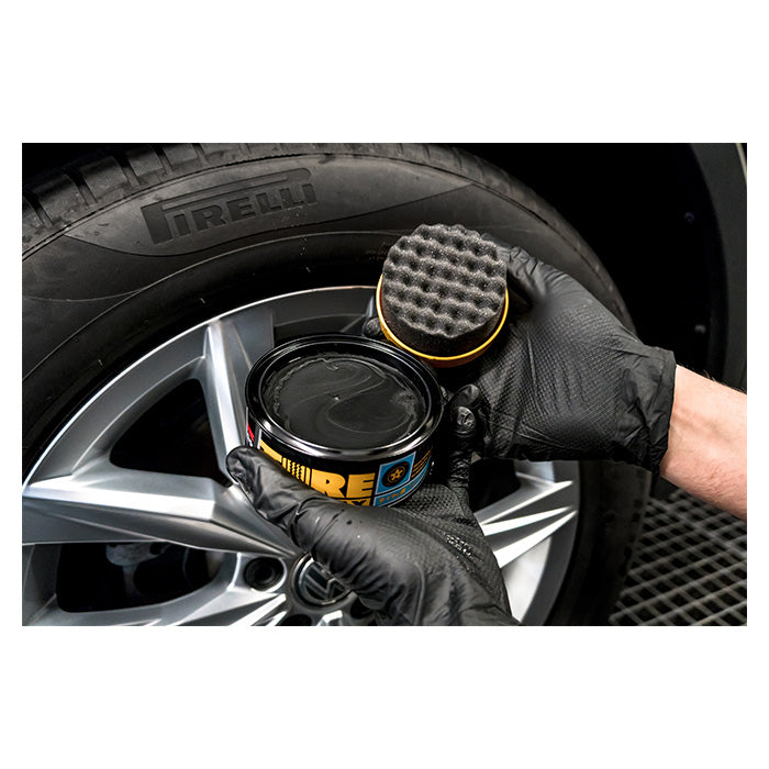 Dækvoks 170 g - langvarig glans og beskyttelse af gummi, Tire Black Wax - Soft99