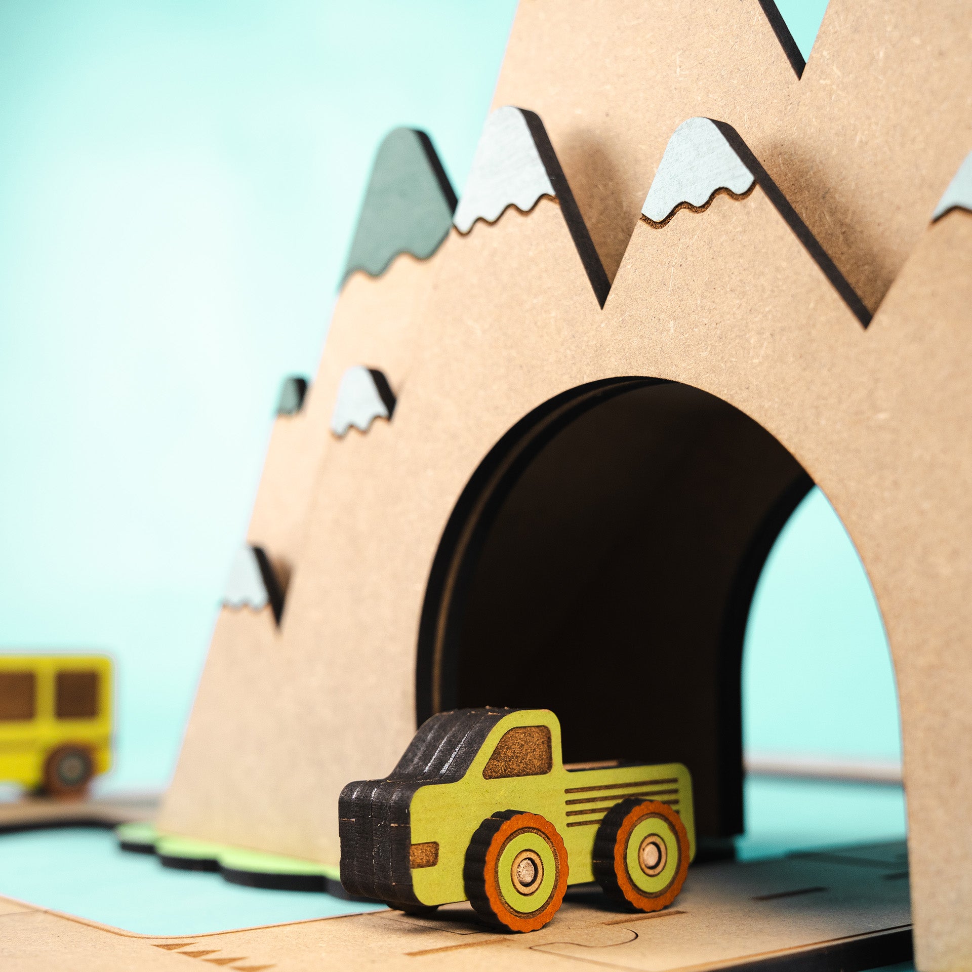 Rundt Om Bjerget | Crateit Town