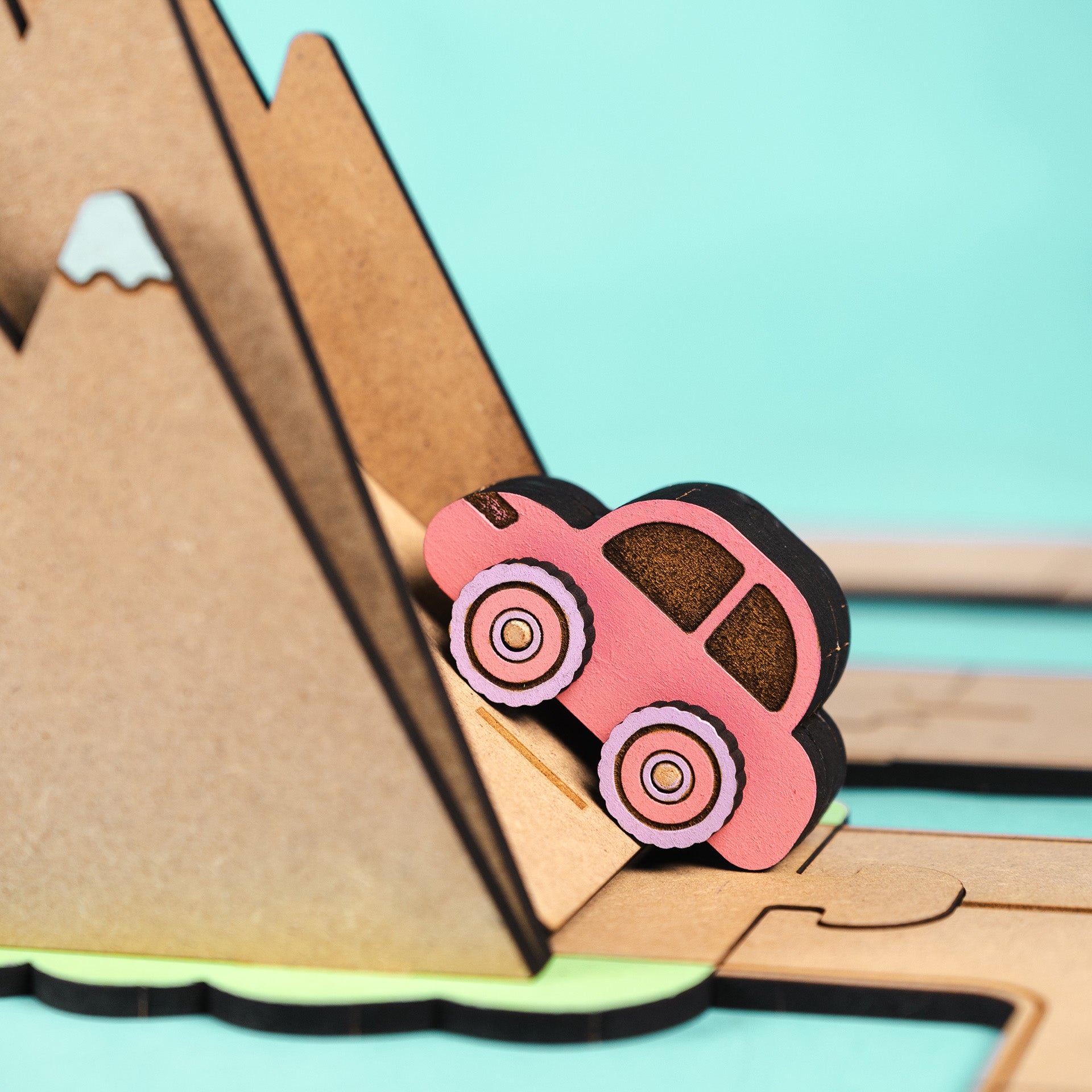 Rundt Om Bjerget | Crateit Town