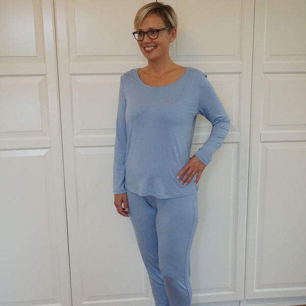 Dame natbluse med lange ærmer - Lyseblå