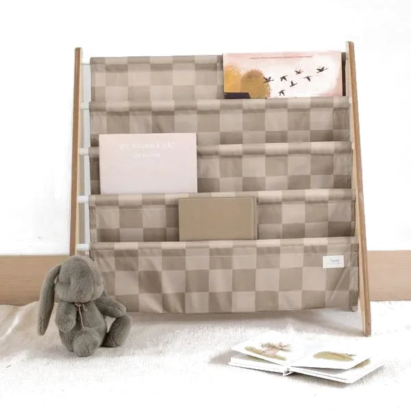 Bogreol Træ – Checkerboard beige – 3 Sprouts