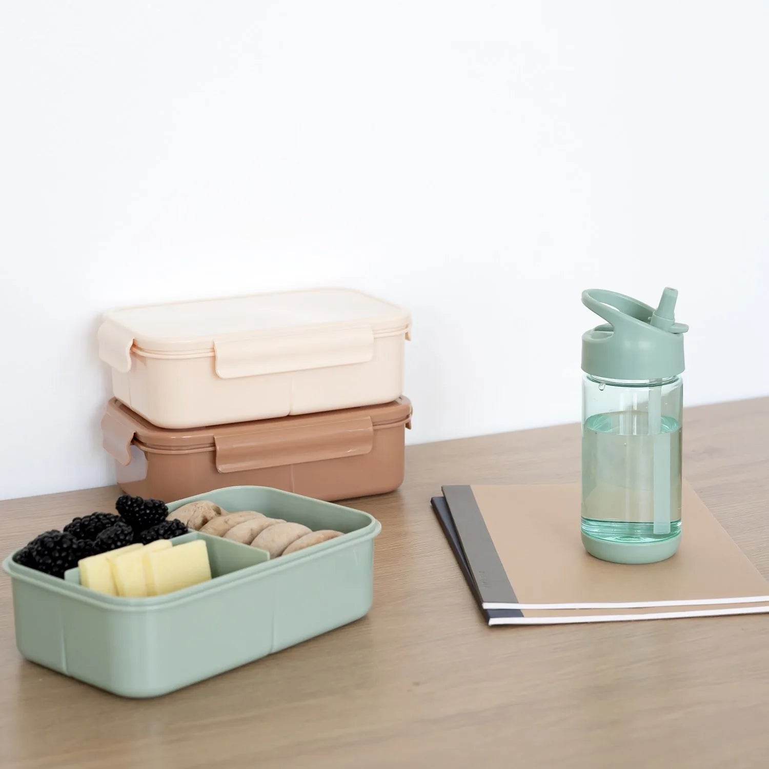 Drikkedunk 0,35 l grøn Tritan med sugerør – 3 Sprouts