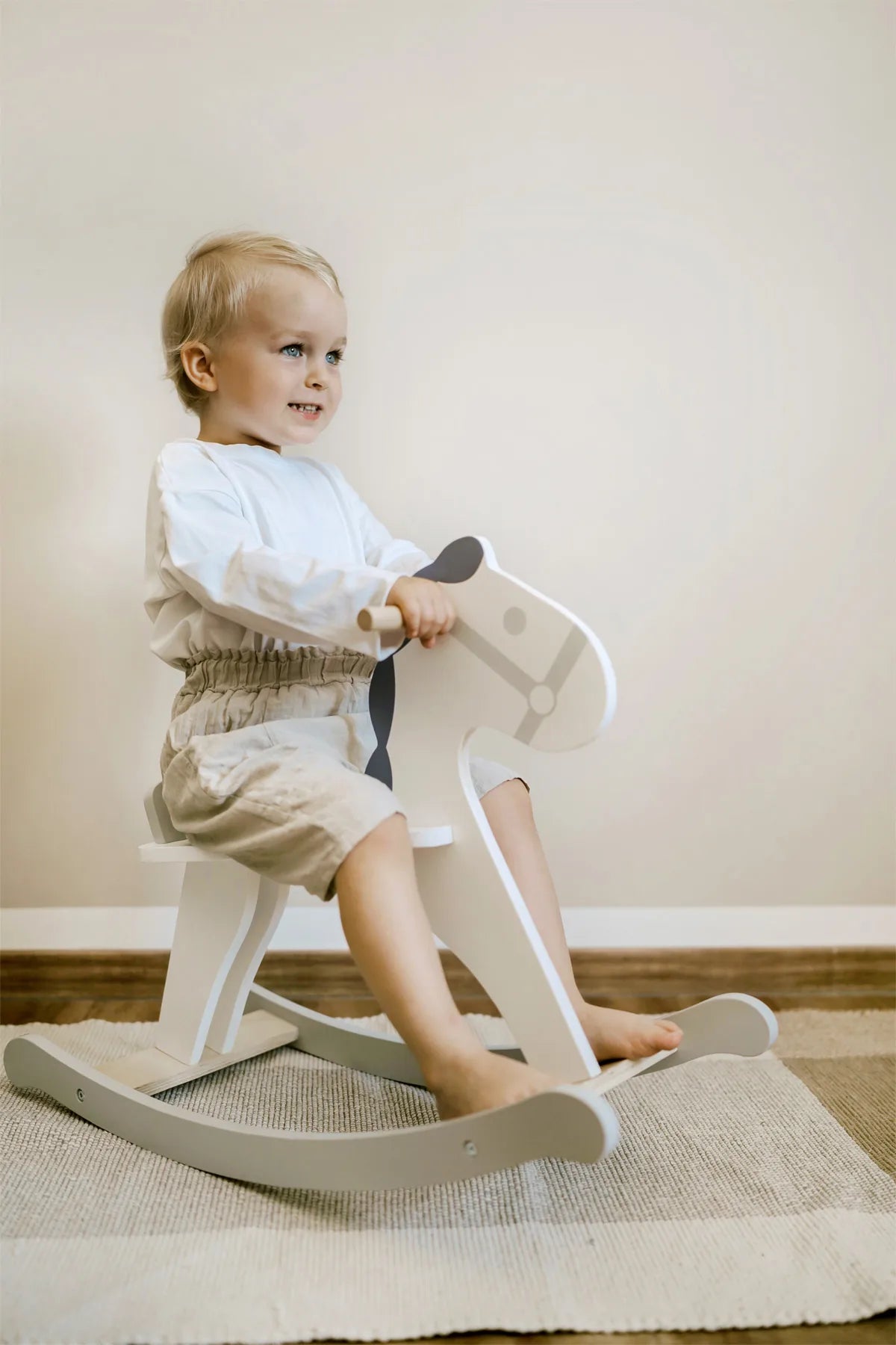 Gyngehest Træ – Skandi – small foot
