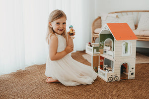 Dukkehus Byvilla Træ – Kompakt – small foot