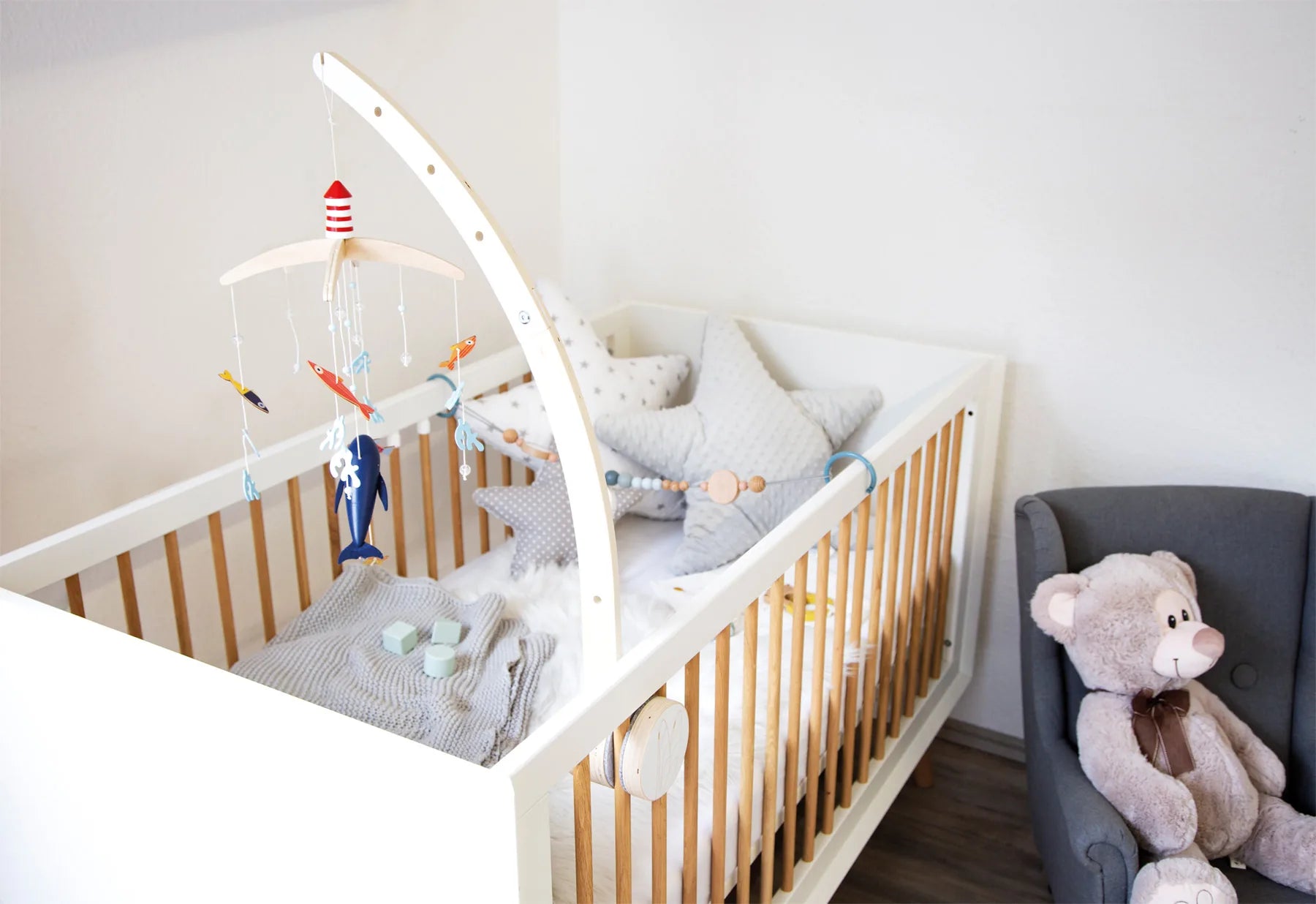 Stativ Til Mobile Træ – Seaside – small foot