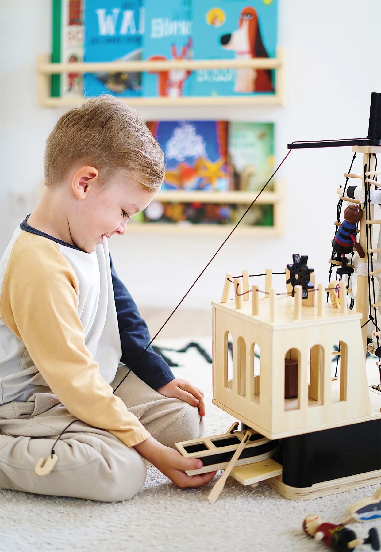 Piratskib Træ – Champion – small foot