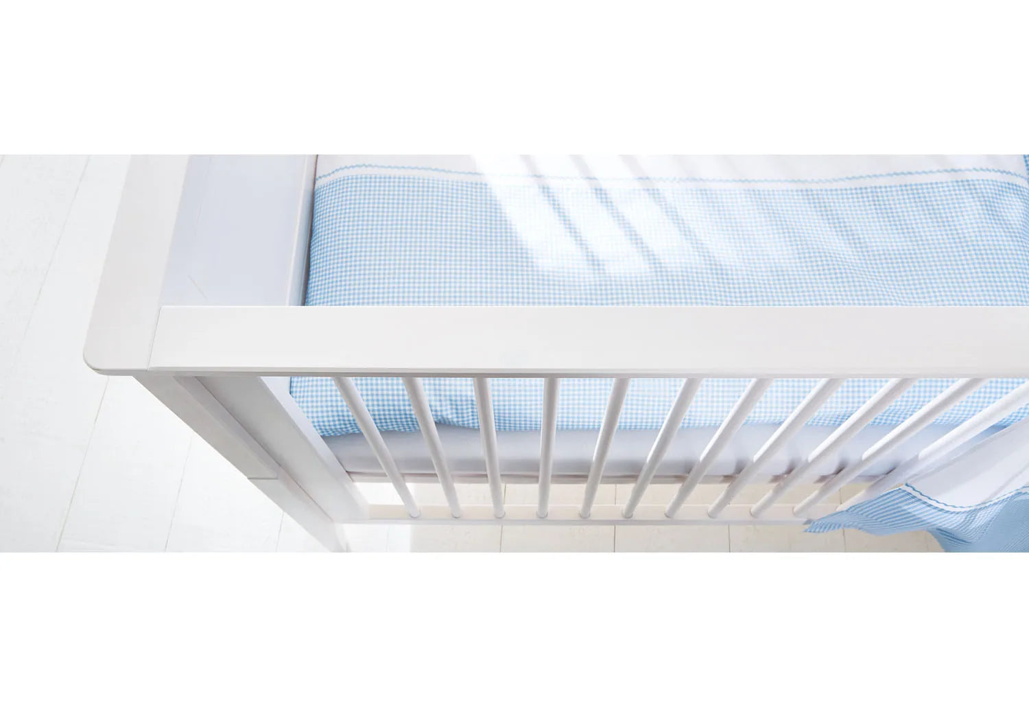 Pinolino Kombiseng, Smilla