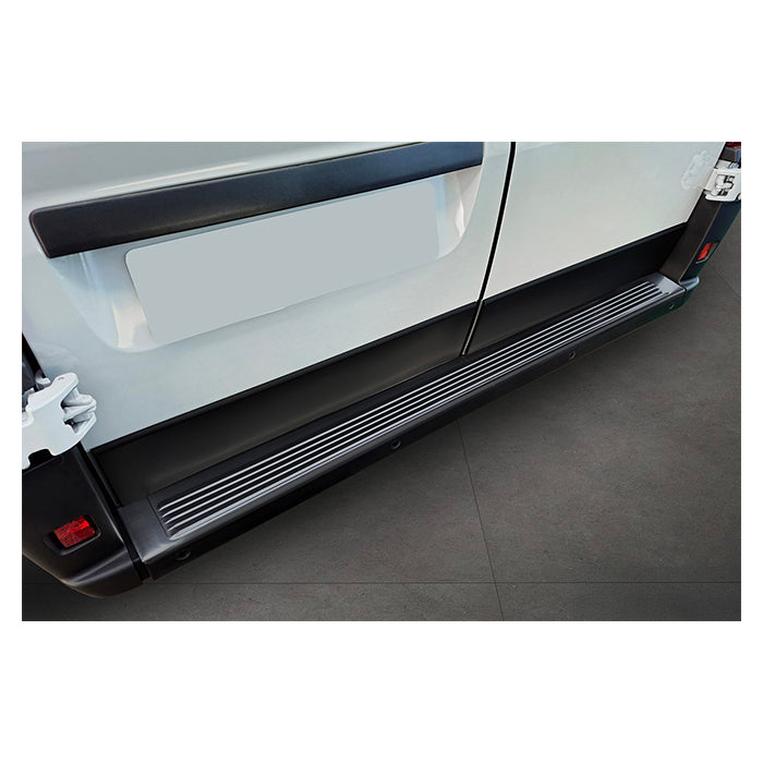 Læssekantbeskytter Ducato,Movano,Proace Max 2023- Sort