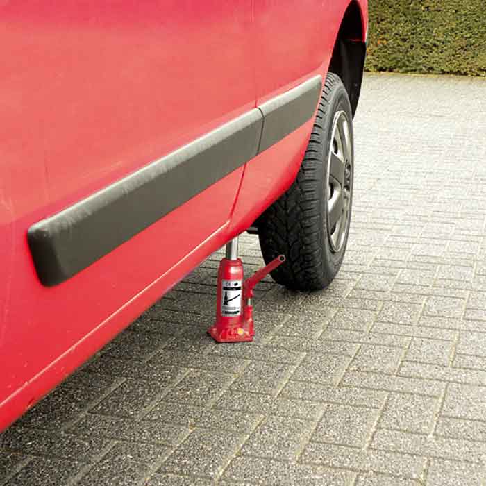 5.000 kg flaskedonkraft 200 - 405 mm løftehøjde - Carpoint