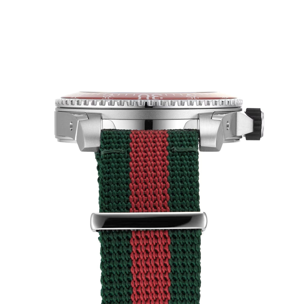 Gucci Dive ur 40mm YA136339